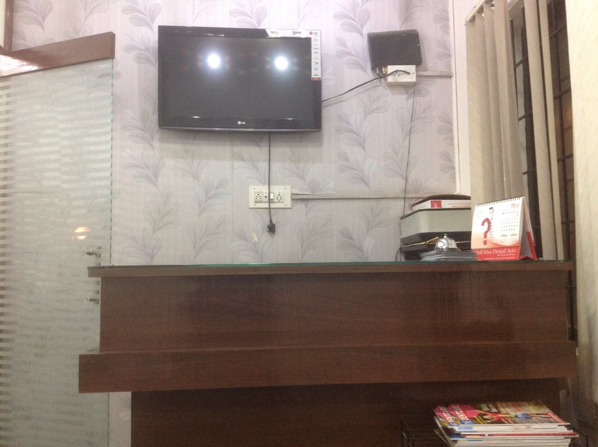 Azee Dental Care -Dr. Aysha Aslam
